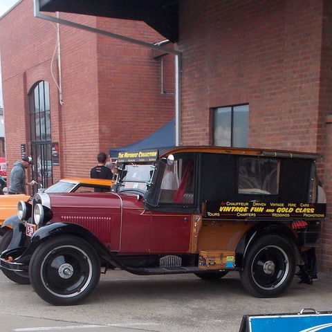 Vintage Fun Hire Cars - Attractions Melbourne 0