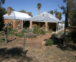 Avondale Discovery Farm - Attractions Melbourne 0