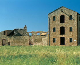 Clinchs Mill - Attractions Melbourne 0