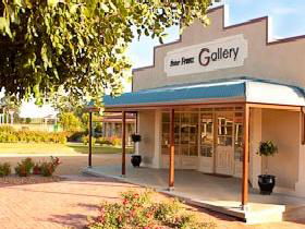Peter Franz Fine Art Gallery - Attractions Melbourne 0