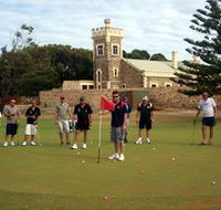 Glanville Hall Par 3 Golf Course - Attractions Melbourne