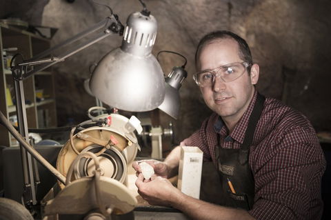 Unique Opal And Diamond Mine  - The Underground Opal Mine - Attractions Melbourne 5