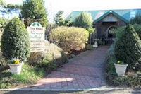 Two Oaks Nursery Gallery and Cafe