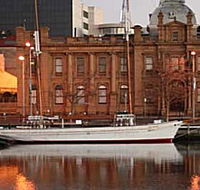 May Queen - Attractions Melbourne