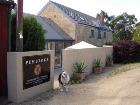 Pembroke Estate Vineyard - Attractions Melbourne 0