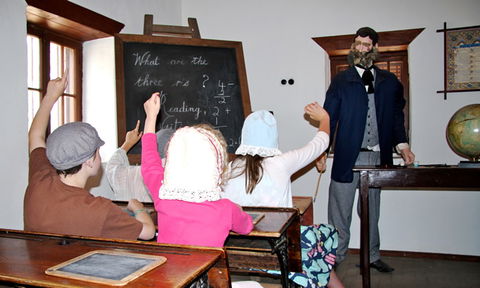 St John's Schoolhouse Museum - Attractions Melbourne 4