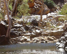 Serpentine Gorge - Attractions Melbourne 0