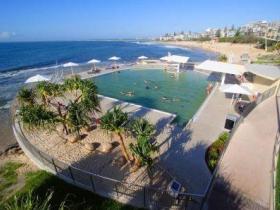 Kings Beach - Beachfront Salt Water Pool - Attractions Melbourne 0