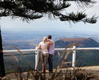 Picnic Point Lookout And Parkland