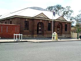  Attractions Melbourne