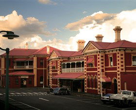 Historic Walk Through Mort Estate - Attractions Melbourne 0