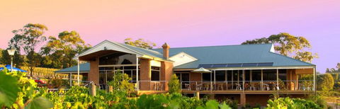 Wild Cattle Creek Estate Winery Restaurant - Attractions Melbourne 5