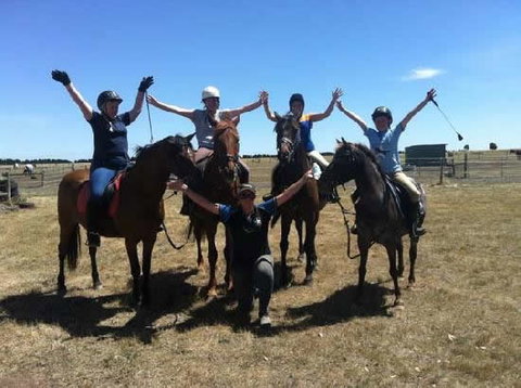 Saddle On Riding School - Attractions Melbourne 1