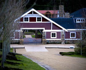 Ocean Eight Vineyard & Winery - Attractions Melbourne 0