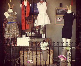 Frou Frou Designs - Attractions Melbourne 0
