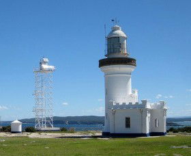 Point Perpendicular Lighthouse And Lookout - Attractions Melbourne 0