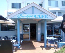 Breakers Cafe And Restaurant - Attractions Melbourne 0