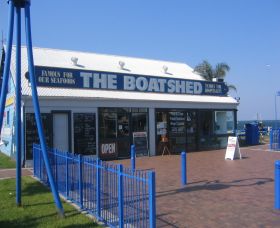 Innes Boatshed - Attractions Melbourne 0