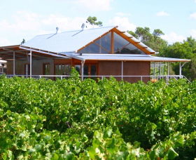 Yarran Wines - Attractions Melbourne 0