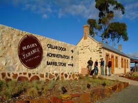 Oliver's Taranga Vineyard - Attractions Melbourne 0