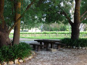 Verdun Park Wines - Attractions Melbourne 0
