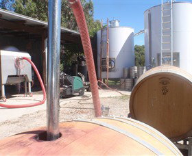 Cannibal Creek Vineyard - Attractions Melbourne 3