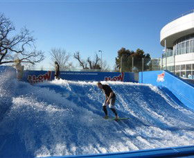 MSAC FlowRider - Attractions Melbourne 1