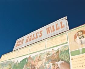 Ben Hall Wall - Attractions Melbourne 0
