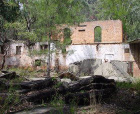 Newnes Shale Oil Ruins - Attractions Melbourne 0