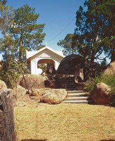Stanthorpe Soldiers Memorial - Attractions Melbourne 1