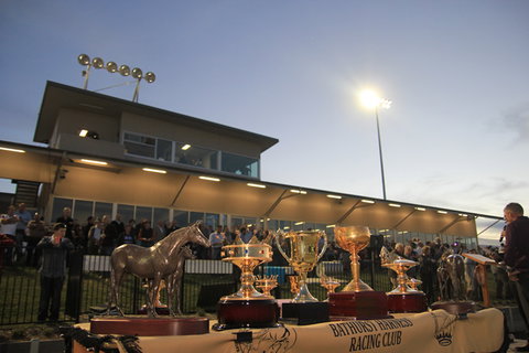 Bathurst Harness Racing Club - Attractions Melbourne 0