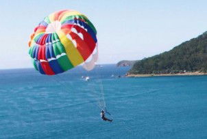 Port Stephens Parasailing - Attractions Melbourne 1