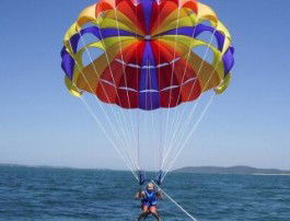 Port Stephens Parasailing - Attractions Melbourne 2