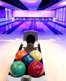 Kingpin Bowling Lounge - Attractions Melbourne 0