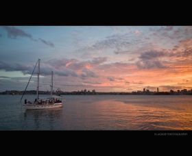 A Luxury Yacht On Sydney Harbour - Attractions Melbourne 3