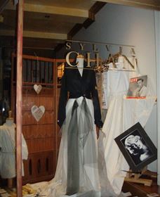 Sylvia Chan - Attractions Melbourne 0