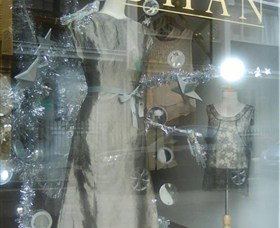 Sylvia Chan - Attractions Melbourne 2