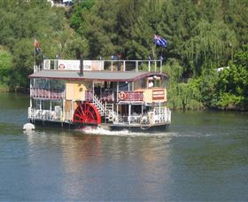 Hawkesbury Paddlewheeler - Attractions Melbourne 0
