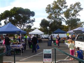Riverland Farmers Market - Attractions Melbourne 2