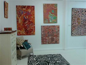 Kiri Kiri Art - Attractions Melbourne 0