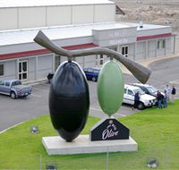 The Big Olive - Attractions Melbourne