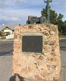 Ferguson Tractor Monument - Attractions Melbourne 2