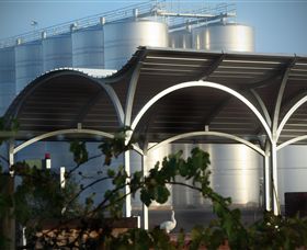 Andrew Peace Wines - Attractions Melbourne 1