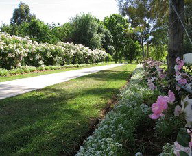 Barooga Botanical Gardens - Attractions Melbourne 0