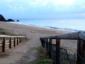 Lamberts Beach - Attractions Melbourne 1