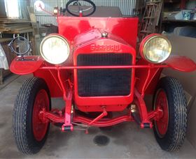 Greens Gunyah Museum - Attractions Melbourne 1