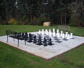 Brookfield Maze - Attractions Melbourne 4