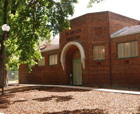 Grainger Museum Parkville