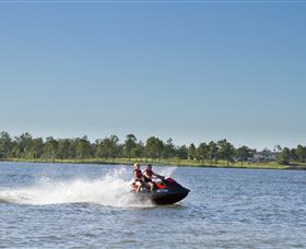 Lake Dyer - Attractions Melbourne 1
