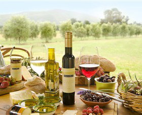 Whispering Brook - Attractions Melbourne 1